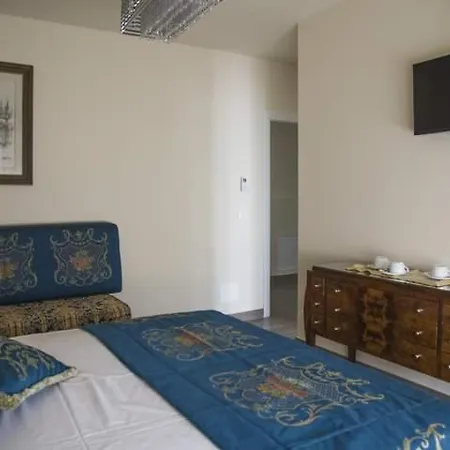 Central Station Guest house